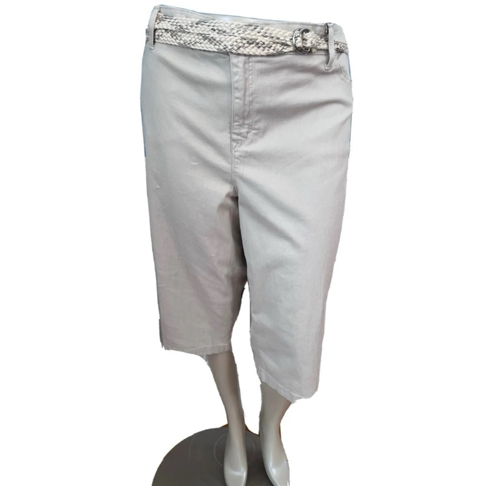 NWT Gloria Vanderbilt Belt Skimmer Capris Slimming 24W $50 - Picture 6 of 10